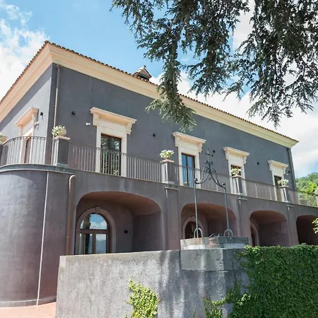 Hotel Santoro 4*
