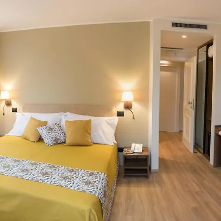 Hotel Santoro Castiglione De Sicilia
